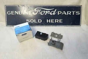 NEW OEM 1992-1995 Ford Crown Victoria Fuse Box Connector F2AZ-14489-W #1075 - Foto 1 di 6