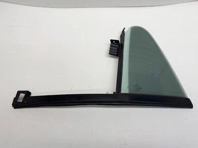 P503100 2009-2017 Volkswagen CC задняя дверь четверть окна стекло со стороны пассажира - Изображение 1 из 4