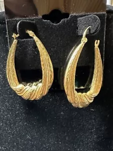 14K Yellow Gold Twisted Round Chunky Hoop Earrings. DS59 - Picture 1 of 6