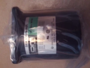 6 MOTORES ORIENTALES 5RK40GN-AUL MOTOR REVERSIBLE NUEVO EN CAJA, 6 motores = 1 estuche OEM - Imagen 1 de 3