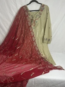 Pakistani Lawn Embroidery Kameez Shalwar 2XL Bust 46 - Picture 1 of 16