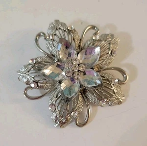 Silvertone Clear Crystal Flower Brooch 2.5 Diameter - Picture 1 of 3