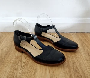 Clarks Collection Black T Bar Flats Size UK 5 Leather Cut Out Buckle Breathable - Picture 1 of 11