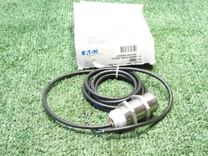 Eaton E59-M30A115C02-D1 Inductive Proximity Sensor Switch - Picture 1 of 3