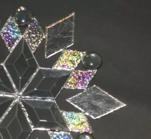 Fensterbild Eiskristall bzw. Weihnachtsstern Tiffany Glas irisierend 22 cm - Bild 1 von 7