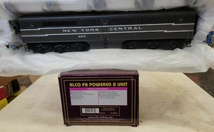 MTH 20-2025-3 New York Central PB Powered B Unit Diesel Locomotive #4303, tested - Picture 1 of 8