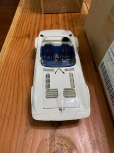 EXOTO | 1:18 | Chevrolet Corvette C2 Grand Sport Roadster - weiß  - Bild 1 von 6