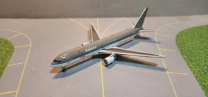 Starjets Asiana 767-300 (Reg. HL-7263) METALLMODELL AUS DRUCKGUSS IM MASSSTAB 1:500 - Bild 1 von 2