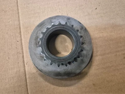 RENAULT MASTER OPEL MOVANO 04-10 2.5 G9U CRANKSHAFT OIL PUMP SPROCKET GEAR PULLY - Image 1 of 2