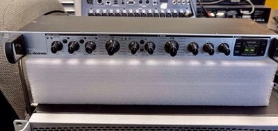 PROCESADOR DE DOBLE MOTOR TC ELECTRONIC M300  Foto 1 de 4