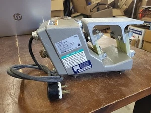Syntron Magnetic Feeder F-TO-2 Vibratory Conveyor Material Handling T174855-002 - Picture 1 of 8