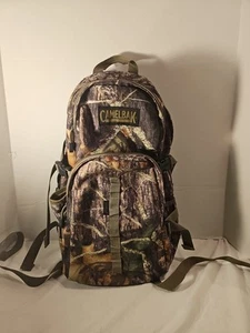CAMELBAK Camo With Bladder. Holds 48 Oz. Mossy Oak. Hiking - Hunting. STRIKER - Picture 1 of 9