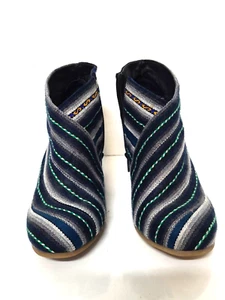 Fortress of Inca Sz 7 Striped Tapestry Side Zip Ankle Booties Handmade in Peru - Picture 1 of 7