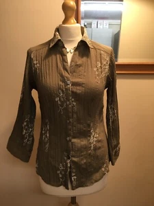 M&S KHAKI GREEN + IVORY FLORAL EMBROIDERY, 3/4 SLEEVES CRINKLE SHIRT UK 10/12 - Picture 1 of 11