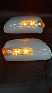 For Toyota Yaris Sedan Vios~2007-2012~mirror cover turn signal Light-Unpainted - Foto 1 di 6