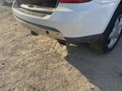 2006 2007 2008 MERCEDES BENZ ML350 Rear Bumper Assembly White w/ Hitch    965656 - Image 1 of 4