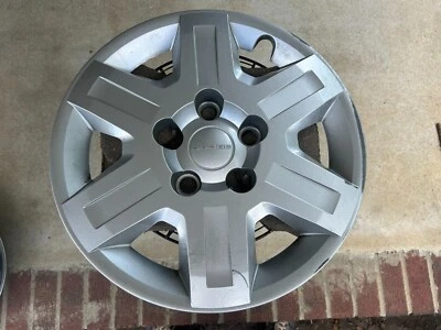 (1) DODGE JOURNEY 16" OEM WHEEL COVER HUB CAP SILVER FINISH 2009-2012 4721195HB - Image 1 of 4