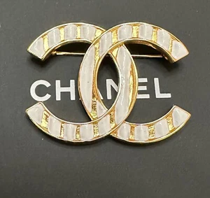 BNIB Authentic CHANEL Large White Strips Golden CC Logo Metal Brooch Pin 23C - Picture 1 of 11