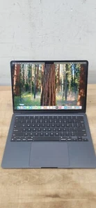 Apple MacBook Air 2022 13,6" M2 16 GB RAM 256 GB SSD A2681 (¡conteo de ciclos 28!) - Imagen 1 de 17
