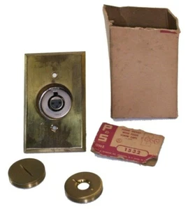 Vintage 50s Custom XLR Female Outlet PASS and SEYMOUR made from No.1532 brass - Picture 1 of 9