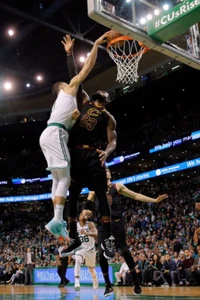 Art mural imprimé Jayson Tatum Boston Celtics Dunk LeBron James - AFFICHE 20x30 - Photo 1 sur 4