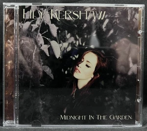 CD LILY KERSHAW Midnight In The Garden 2013 *Disco Como Nuevo* PUBLICACIÓN RÁPIDA GRATUITA - Imagen 1 de 3