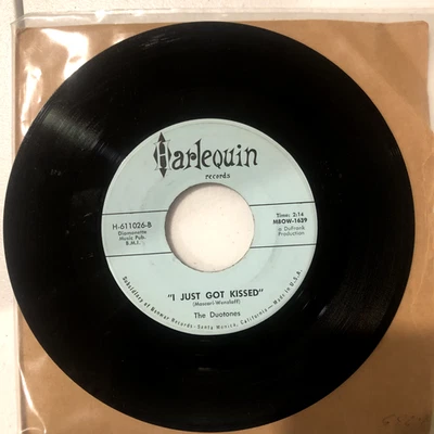 R&B Group Rocker 45  THE DUOTONES - I JUST GOT KISSED - Harlequin So Cal Rarity - Image 1 of 2