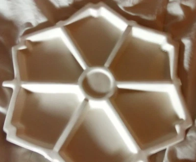 Piatto snack natalizio 11 x 13 in Boston Warehouse Trading Co. - Immagine 1 di 4