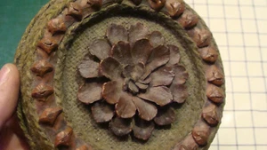 frühe KIEFERNZAPFEN KUNST PLAKETTE, Volkskunst, einfach so cool - Bild 1 von 6