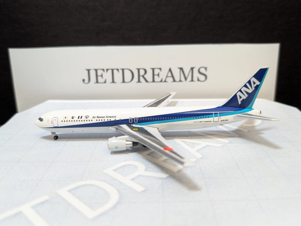 1/400 ANA / ALL NIPPON AIRWAYS BOEING 767-300 TRITON COLORS JA8358 AEROCLASSICS - Image 1 of 4