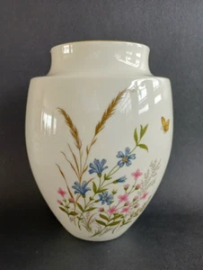 Fürstenberg Porzellanvase – Vintage, Blumenmotiv & Goldrand, 16 cm, West Germany - Bild 1 von 6