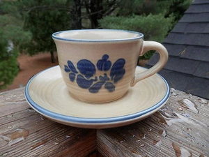 Set of 8 Cups & 8 Saucers FOLK ART Pfaltzgraff USA Excellent Brown - Picture 1 of 1