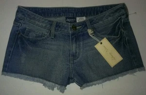 NEW LIBERTY WINS FRAY SIZE 5 Five BLUE JEAN SHORTS NWT - Picture 1 of 3