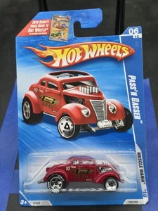 Hot Wheels Pass'n Gasser Guarnizione Mr Rosso Scuro Scala 1:64 Nuova Muscle Mania 2010 - Foto 1 di 2
