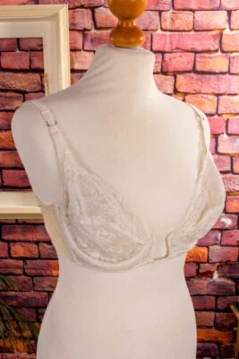 Vintage orig 60er 70er BH weiß Spitze tiefer Ausschnitt FEMILUX 80B - Bild 1 von 4
