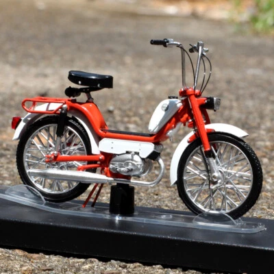 1/18 Atlas Demm DickMatic 50 Cc Moped Mofa Motorcycle Diecast Toy Model Bicycle - Image 1 of 4