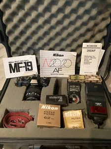 NIKON N2020 AF 35mm Film Camera w/NIKKOR AF 35-70mm lens 260AF Flash Hard Case - Picture 1 of 21