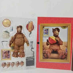 NECA Ultimate Alien Life Form ALF Action Figure Oh Look! Someone with Taste - Picture 1 of 12