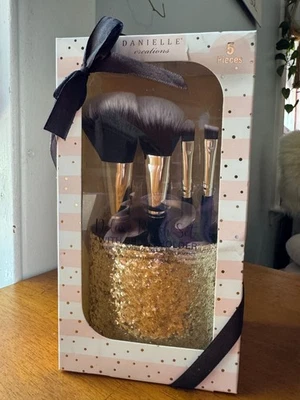 Danielle Creations 5 PC JUEGO DE PINCELES DE LUJO ~ NUEVO EN CAJA Foto 1 de 4