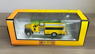 Caminhão de bombeiros fundido amarelo RailKing escala O MTH 30-50035 - Imagem 1 de 3