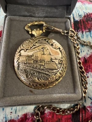 VINTAGE WESTCLOX USA RAILROAD POCKET WATCH W/CHAIN APPX 2.25" - Image 1 of 4