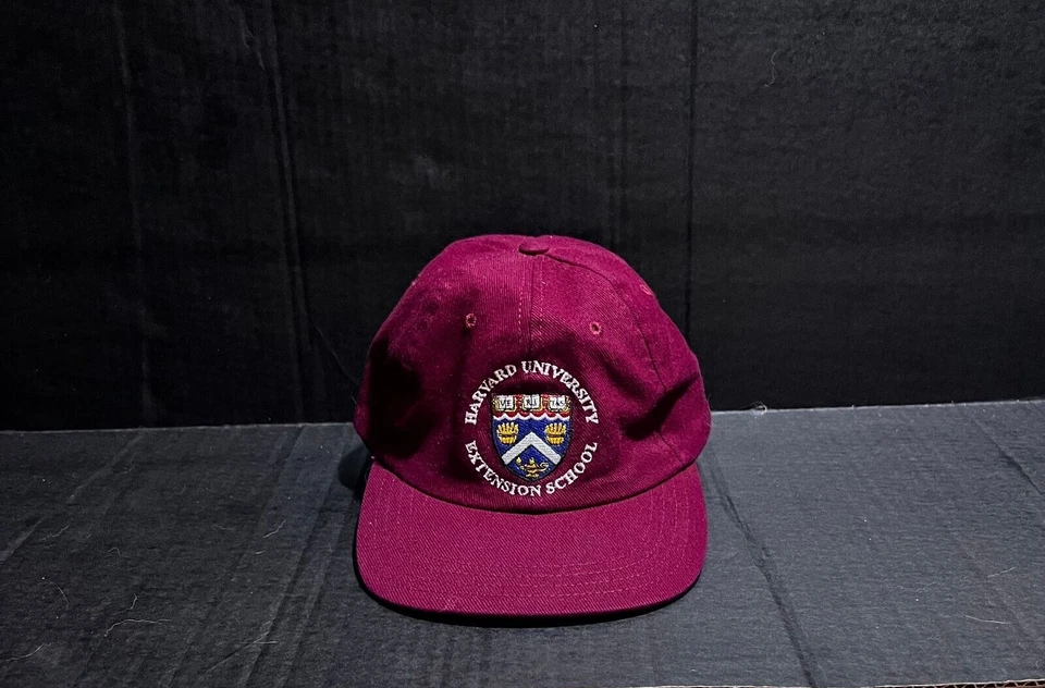 DE COLECCIÓN Gorra de la Universidad de Harvard Gorra para Hombres Correa Granate Universidad Béisbol EE. UU. Foto 1 de 4