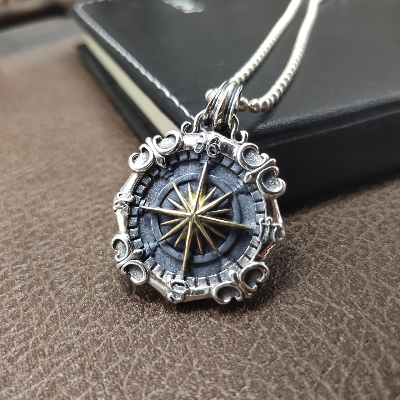 925 Sterling Silver Compass Rose 