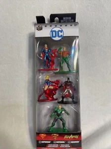 Nano Metalfigs DC 5 pack Superman Supergirl Aquaman Lex Luther Batman NIB - Picture 1 of 4