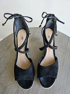 UGG Women's Reagan Wedge Espadrille Black Suede 4" Heel Sandal Size 12M NWOT - Picture 1 of 7