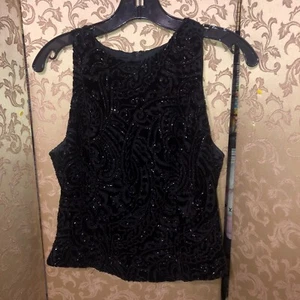 Top smanicato Carmen Marc Valvo nero velluto paisley con perline taglia 10 - Foto 1 di 6