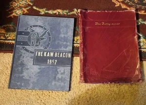2 alte Jahrbücher Perry Rural High School 1949 & 1952 Perry Kansas  - Bild 1 von 21