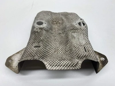 Protetor térmico Audi TT RS 8J0825651 2011 TTRS - Imagem 1 de 4