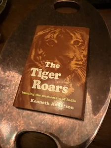 The Tiger Roars- Hunting The Man-Eaters Of India NM VG+++ Clean - Foto 1 di 6