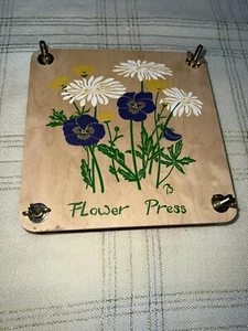 Vintage 1989 Lillian Vernon LEAF & FLOWER PRESS - 7.25” Wooden - Picture 1 of 5